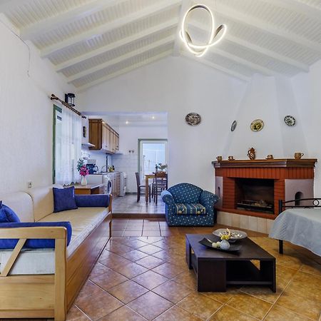 Nerissa Cottage - Skopelos Glossa Atheato 外观 照片